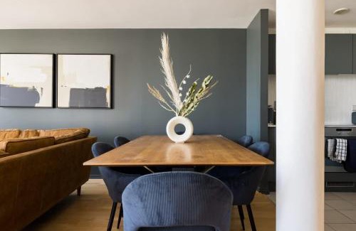 Nine Elms Apartment | The Nine Elms Lane Arms - Stunning & Bright 2BDR Flat