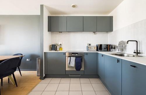 Nine Elms Apartment | The Nine Elms Lane Arms - Stunning & Bright 2BDR Flat