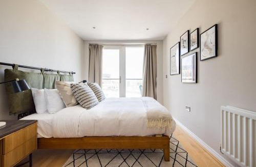 Nine Elms Apartment | The Nine Elms Lane Arms - Stunning & Bright 2BDR Flat