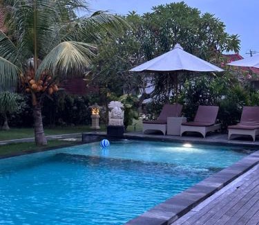 Mushroom Bay Resort | The Niti Hut's Lembongan