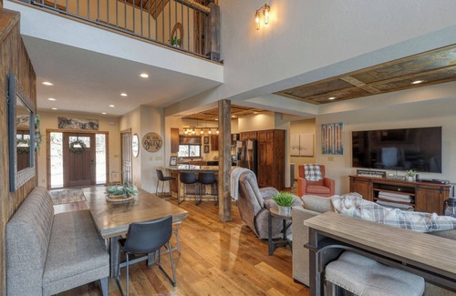 Lead House | The Nitz Carlton - Pet friendly, Game room, 2 hot tubs, Amazing views!