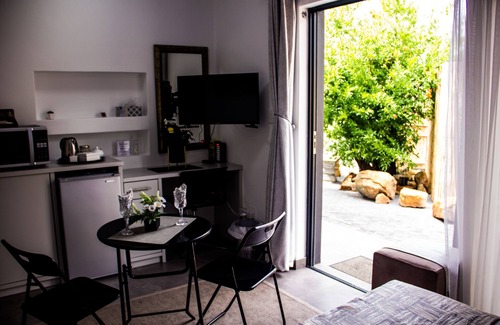 Ottery House | The Noble Lodge