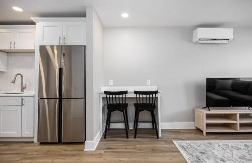 Hillsboro West End Apartment | The Nomad 8BR Buyout 32 Guests in Hillsboro