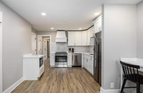 Hillsboro West End Apartment | The Nomad 8BR Buyout 32 Guests in Hillsboro
