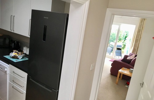 Locks Heath Apartment | ‘The Nook’ a self-contained 1 bedroom annexe in quiet area with local amenities