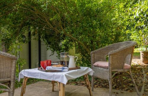 Shrewton House | The Nook At Henge Estate