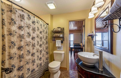 Mentone House | The Nook in the Inn on Lookout Mountain