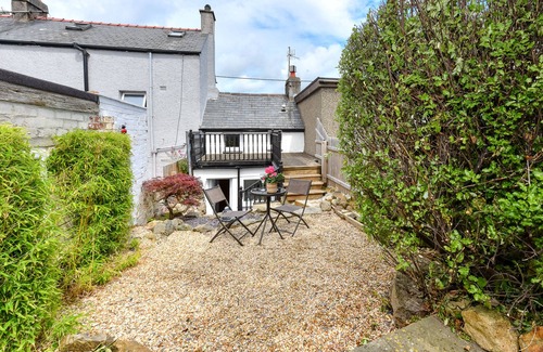 Llanbedrog House | The Nook - One Bedroom House, Sleeps 2