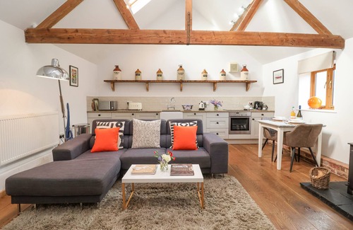 Chediston Cottage | THE NOOK, pet friendly, character holiday cottage in Halesworth