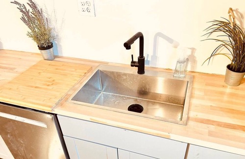 Peoplestown House | The Nordic Haven ATL - HOT TUB - 7 bedroom