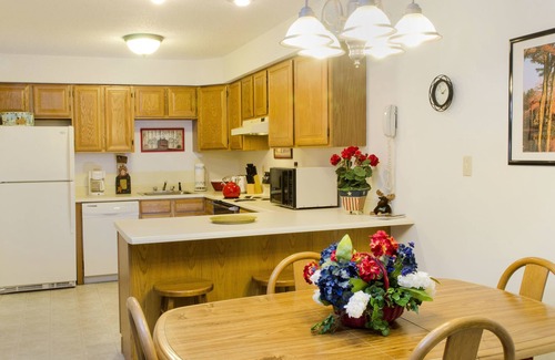Lincoln House | The Nordic Inn a Condominium Resort