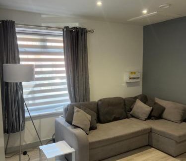 Milford Haven House | The North Corner