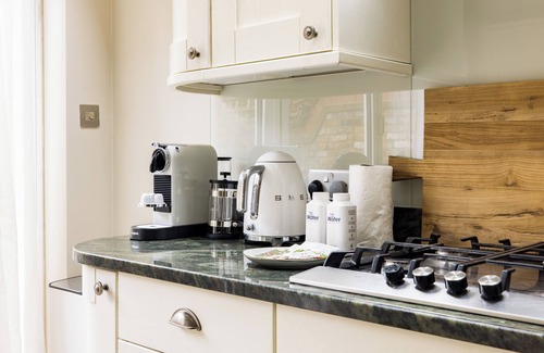 Queen's Park House | The North Kensington Cottage No 2