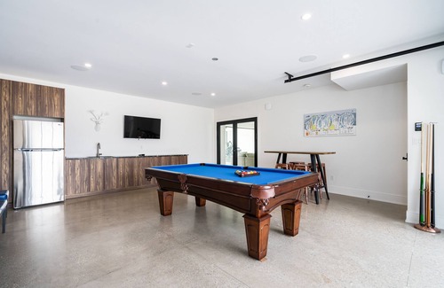 The Blue Mountains Ski Chalet | The Northern Escape HOT TUB & SAUNA!
