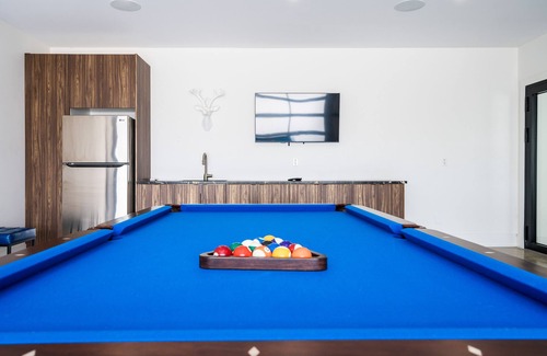 The Blue Mountains Ski Chalet | The Northern Escape HOT TUB & SAUNA!