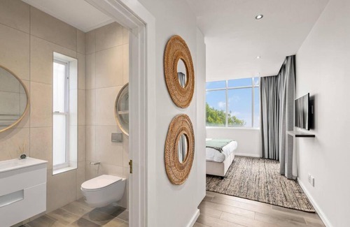 Clifton Apartment | The Number Collection 5101