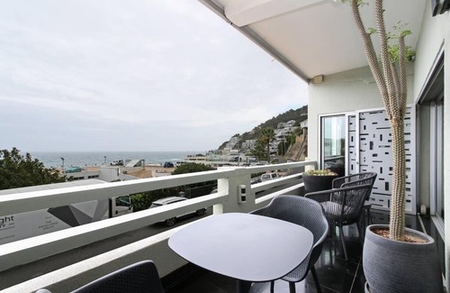 Clifton Apartment | The Number Collection 5102