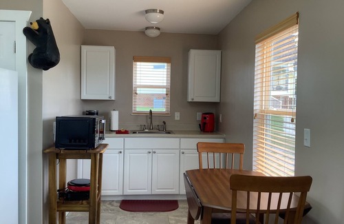 Seymour Cottage | THE NUT FARM 20 minutes to Pigeon ForgenSleeps 2 /No animals / No children