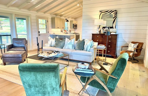 Glenville House | "The Nut House" Long Range Views & 5 Minutes to Cashiers Crossroads