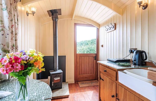 Horncastle Cottage | The Nuthatch - UK40297