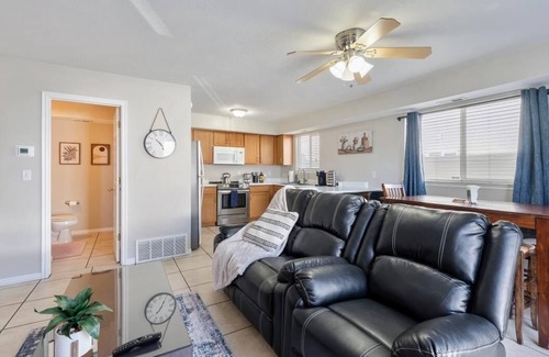 Millcreek House | The Oak & Ivy/3BDS/GPKG/Access to Skiing & SLC