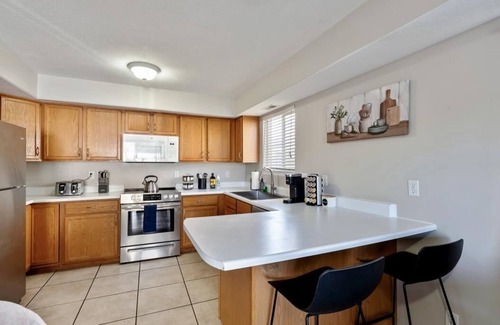 Millcreek House | The Oak & Ivy/3BDS/GPKG/Access to Skiing & SLC