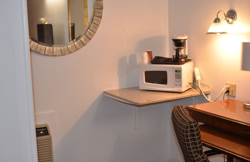 La Grange Hotel | The Oak Motel