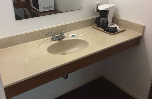 La Grange Hotel | The Oak Motel