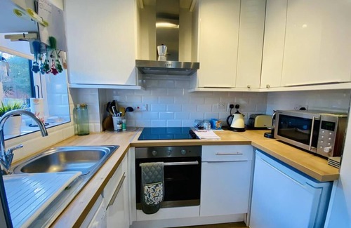 West End House | The Oakridge 1 Bedroom Apartment