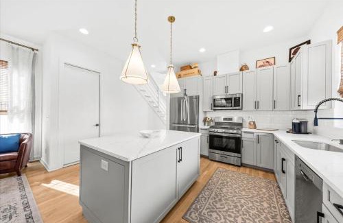 North Charleston House | The Oakwood Retreat