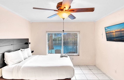 Hollywood Hotel | The oasis
