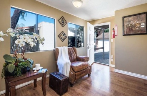 Brea House | The OC Delight with a Private Entrance & Parking