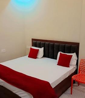 Vrindavan Hotel | The Ocean Inn Home Stay