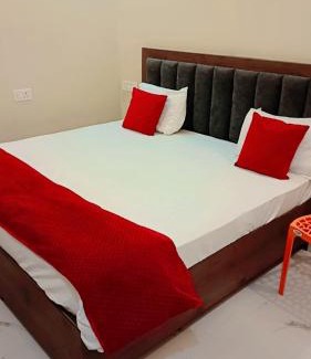 Vrindavan Hotel | The Ocean Inn Home Stay