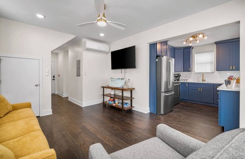 North End Apartment | The Octopus House: Stylish 2BR Getaway - Sleeps 6