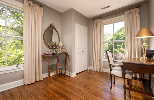 Old Town Historic District Bed & Breakfast | The Old Bank House Bed & Breakfast