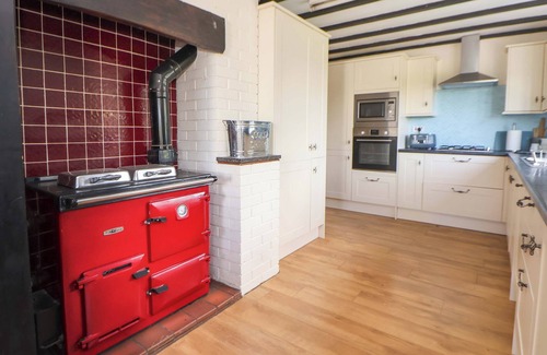 Graigfechan Cottage | THE OLD BARN, pet friendly, character holiday cottage in Pentre Celyn