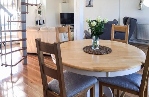 Southwell House | The Old Boathouse