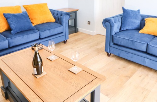 Eggleston House | THE OLD BYRE, pet friendly, with hot tub in Middleton-In-Teesdale