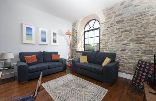 Lostwithiel House | The Old Carriage Works