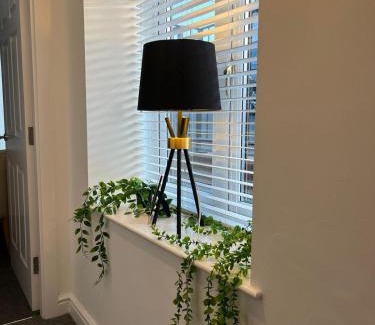 Wakefield Apartment | The Old Chapel - Entire luxury flat, parking, wi-fi, long stays, business & families