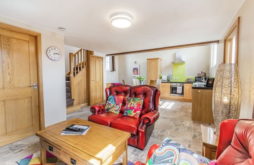 Great Hatfield Cottage | THE OLD CHAPEL, pet friendly, luxury holiday cottage in Hornsea