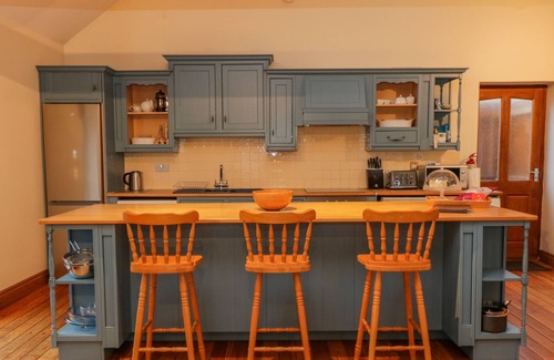 Bishop Wilton Cottage | THE OLD CHAPEL, pet friendly, luxury holiday cottage in Bishop Wilton