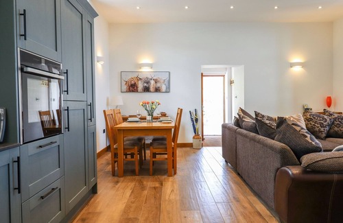 Ilsington Cottage | THE OLD CHAPEL, romantic, country holiday cottage in Ilsington