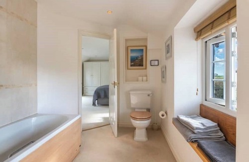 Beaminster Cottage | The Old Cheesehouse, Beaminster. Large, comfortable house in rural West Dorset.