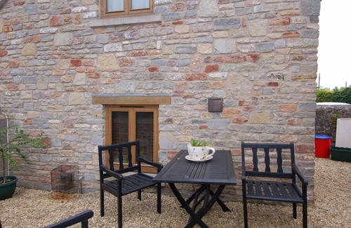 Wookey Cottage | THE OLD CIDER BARN, country holiday cottage, with a garden in Wells