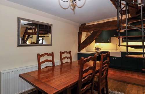 Stanton Cottage | THE OLD CIDER PRESS, character holiday cottage in Broadway