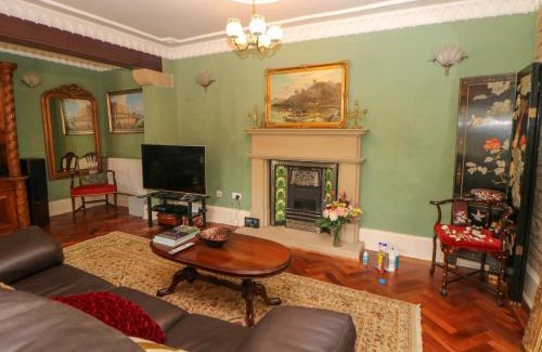 Sheen House | The Old Coach House