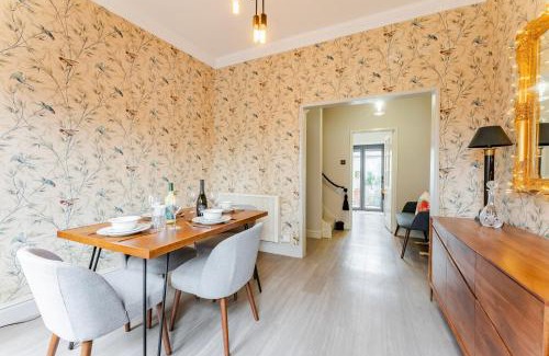 Holt House | The Old Concert Hall - Norfolk Cottage Agency