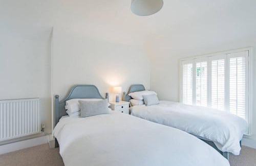 Deal House | The Old Cottage